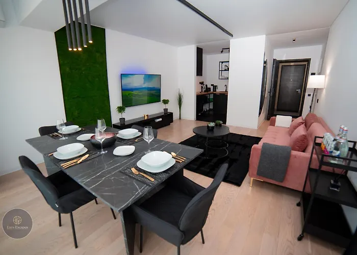 Apartment One-bedroom With Balcony And Sofa Bed Near Pipera Metro *