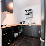One-bedroom With Balcony And Sofa Bed Near Pipera Metro * بوخارست