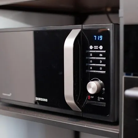 1-bedroom With Balcony & Sofa Bed Near Promenada Mall *