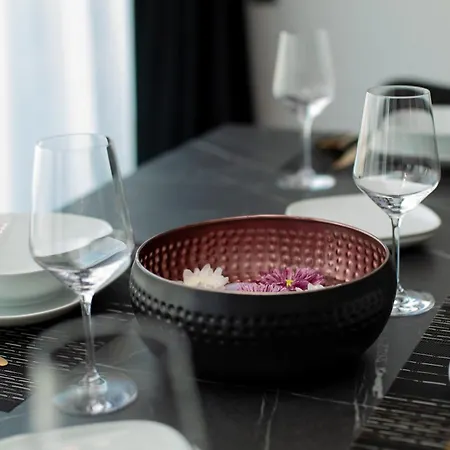 1-bedroom With Balcony & Sofa Bed Near Promenada Mall * Бухарест