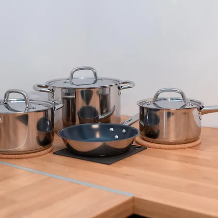 Apartment 1-bedroom With Balcony & Sofa Bed Near Promenada Mall