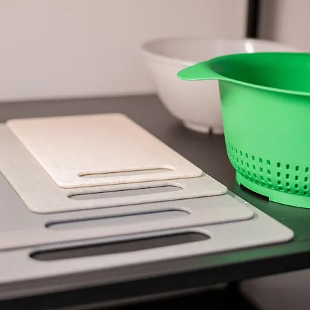 1-bedroom With Balcony & Sofa Bed Near Promenada Mall Apartment