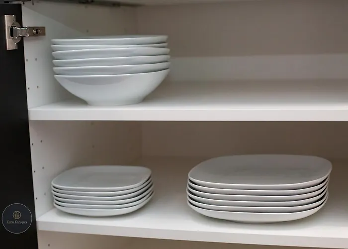 1-bedroom With Balcony & Sofa Bed Near Promenada Mall 아파트 부쿠레슈티