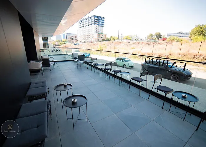 Apartament 1-bedroom With Balcony & Sofa Bed Near Promenada Mall