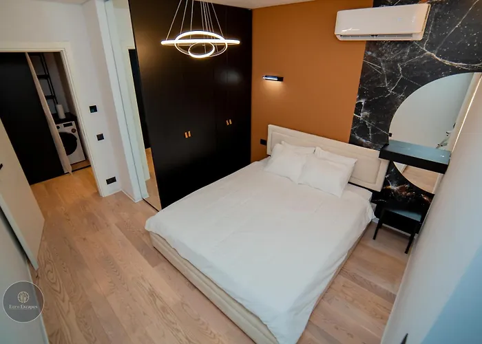 Daire One-bedroom With Balcony And Sofa Bed Near Pipera Metro