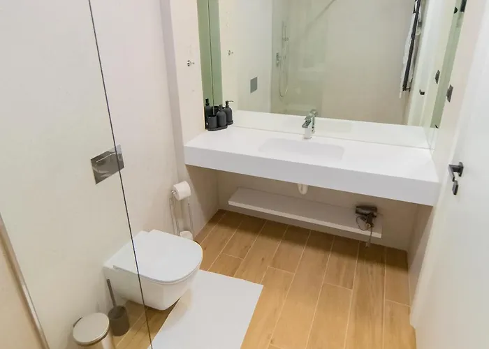 Apartament 1-bedroom With Balcony & Sofa Bed Near Promenada Mall *