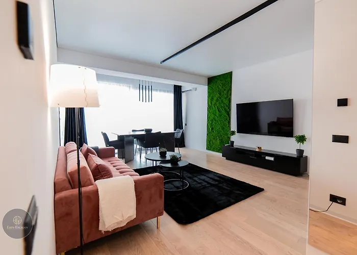Apartment One-bedroom With Balcony And Sofa Bed Near Pipera Metro
