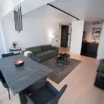 One-bedroom With Balcony And Sofa Bed Near Pipera Metro * Bukarest
