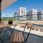 One-bedroom With Balcony And Sofa Bed Near Pipera Metro Bukarest