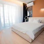 Apartman One-bedroom With Balcony And Sofa Bed Near Pipera Metro