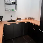 One-bedroom With Balcony And Sofa Bed Near Pipera Metro Apartman Bukarest