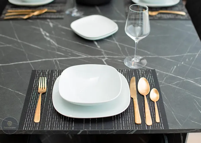 1-bedroom With Balcony & Sofa Bed Near Promenada Mall 布加勒斯特