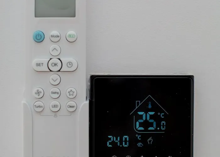 1-bedroom With Balcony & Sofa Bed Near Promenada Mall 公寓 *