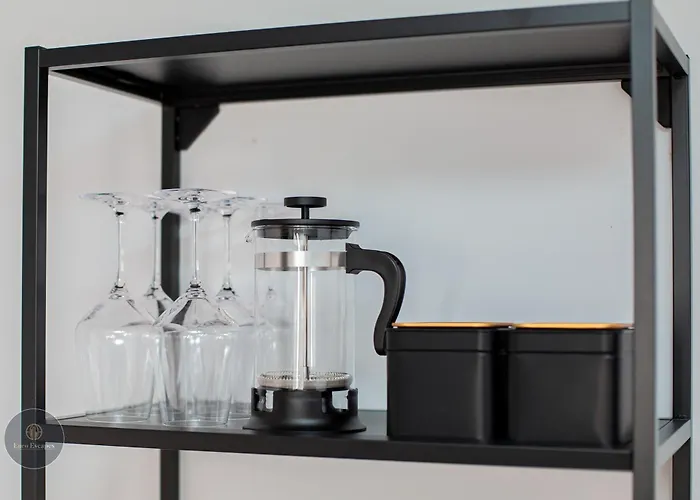 1-bedroom With Balcony & Sofa Bed Near Promenada Mall *